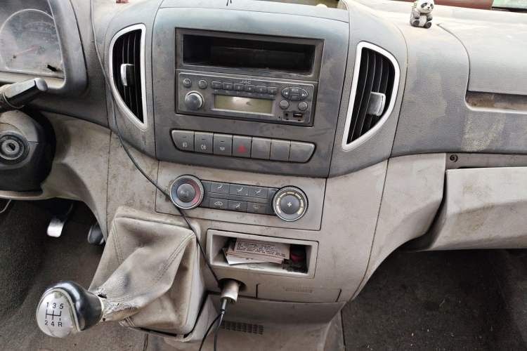 Used JAC Group Sunray 2013 2.8T 6 Series Comfort Edition China IV Audio And AC Panel