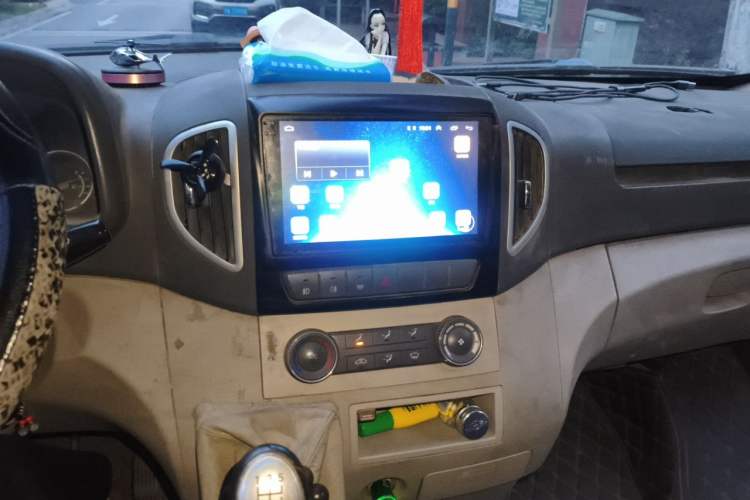 Used JAC Group Sunray 2013 2.8T 5-Series Star Express Emission Standard IV Audio And AC Panel