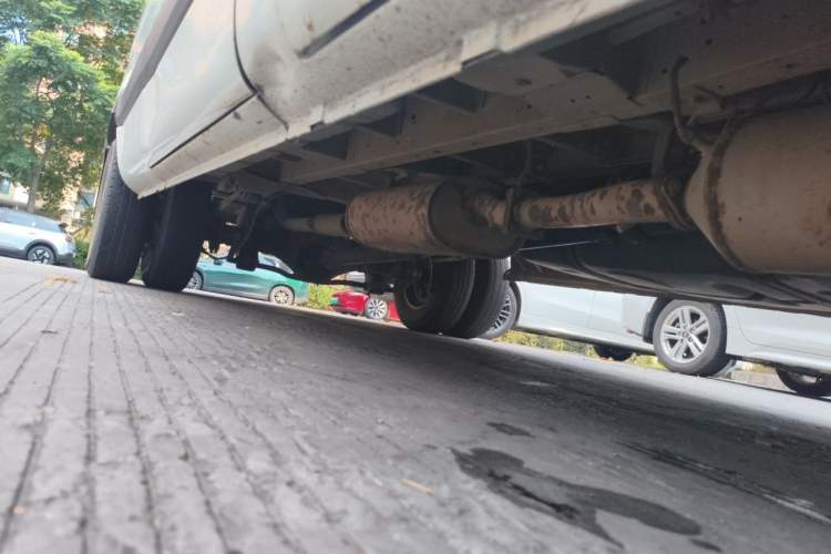 Used JAC Group Sunray 2013 2.8T 5-Series Star Express Emission Standard IV Chassis Front Right