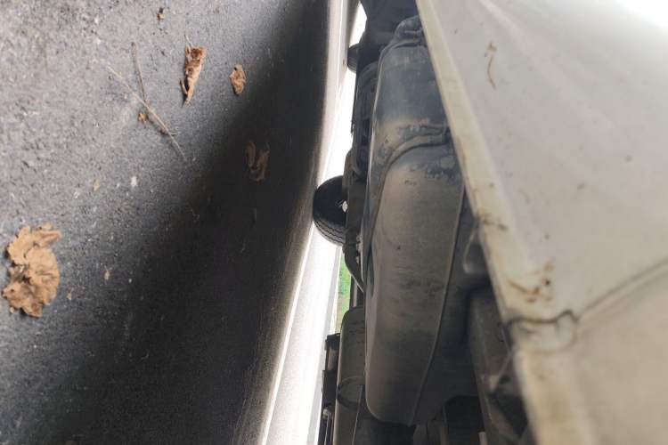 Used JAC Group Sunray 2013 1.9T 4-Series Star Express Chassis Rear Left