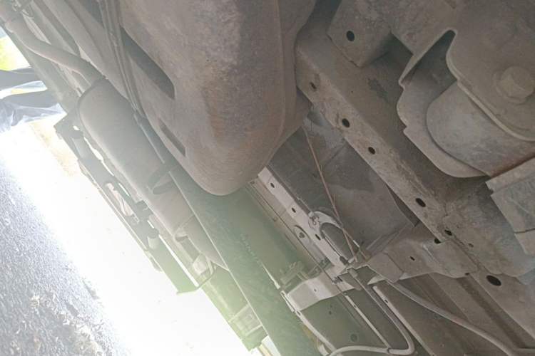 Used JAC Group Sunray 2013 1.9T 4-Series Star Express Chassis Rear Left
