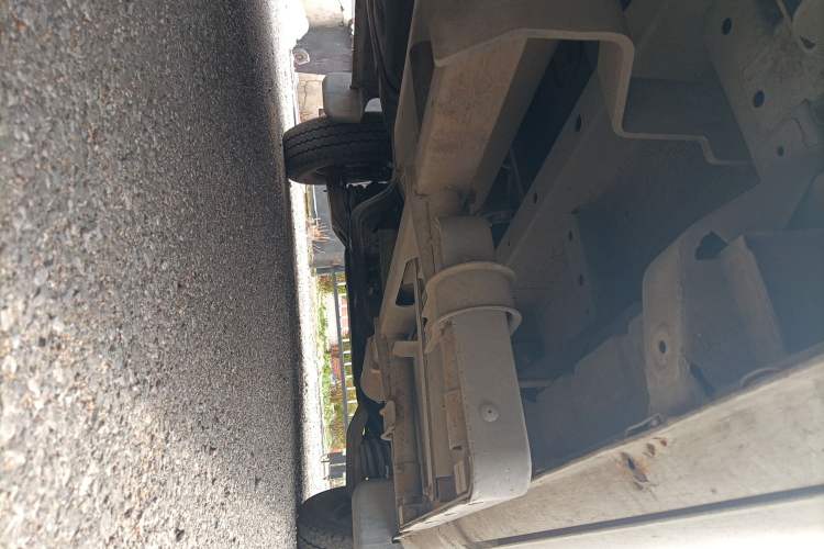 Used JAC Group Sunray 2013 1.9T 4-Series Star Express Chassis Rear Right