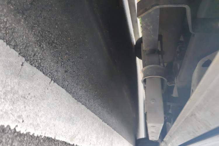 Used JAC Group Sunray 2013 1.9T 4-Series Star Express Chassis Rear Right