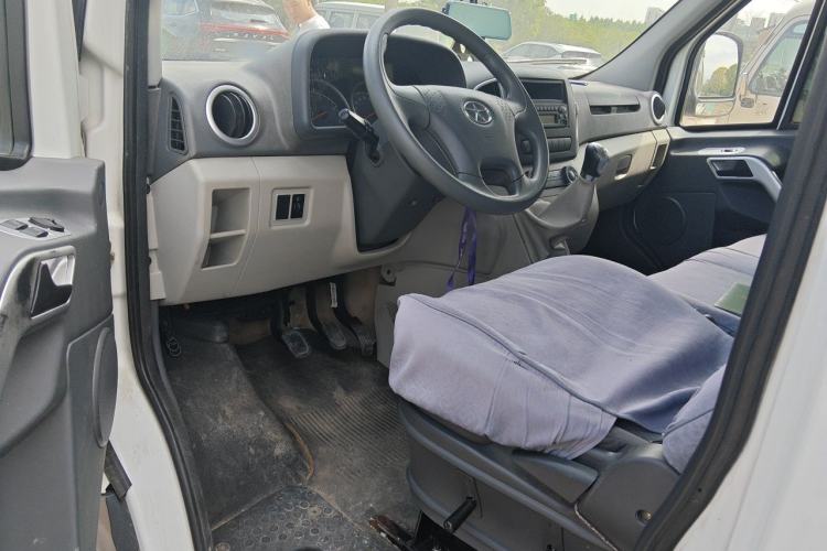 Used JAC Group Sunray 2013 2.8T 6-Series Star Express China IV Standard Driver Seat