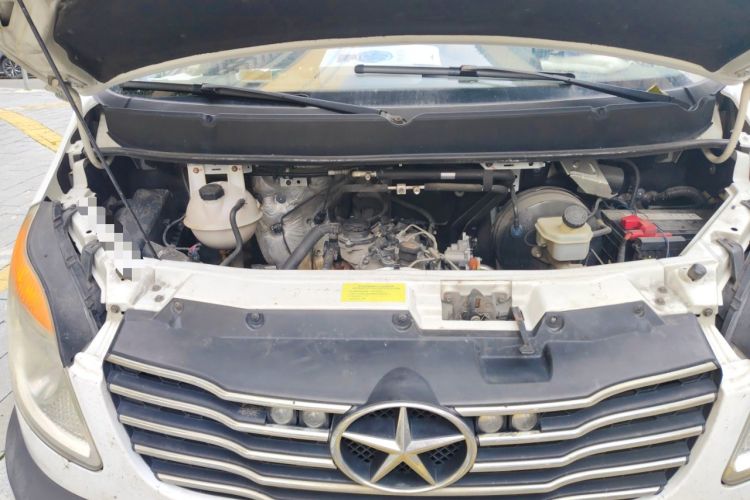 Used JAC Group Sunray 2013 1.9T 4-Series Star Express Engine Bay