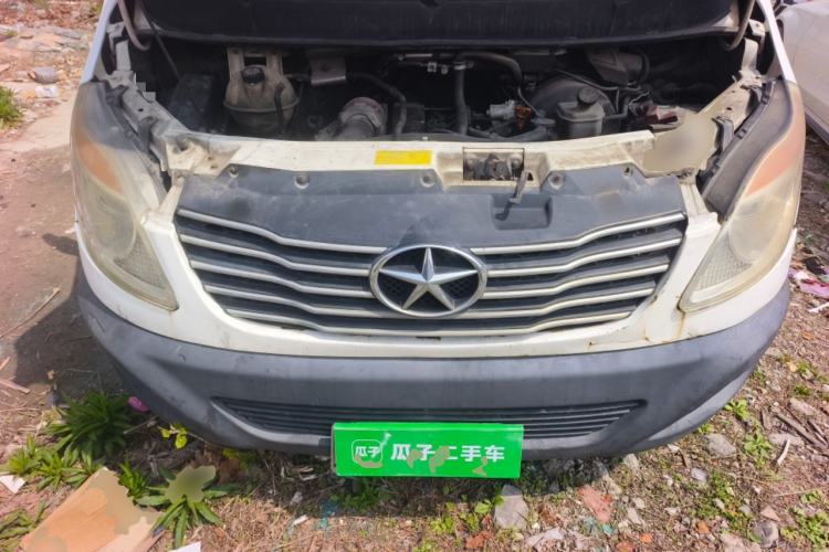 Used JAC Group Sunray 2013 2.8T 6 Series Comfort Edition China IV Engine Bay
