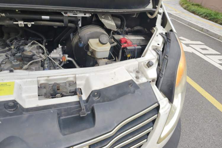 Used JAC Group Sunray 2013 1.9T 4-Series Star Express Engine Bay Left