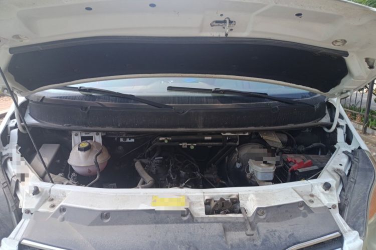 Used JAC Group Sunray 2013 1.9T 4-Series Star Express Engine Bay