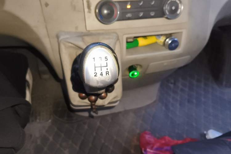Used JAC Group Sunray 2013 2.8T 5-Series Star Express Emission Standard IV Gear Lever