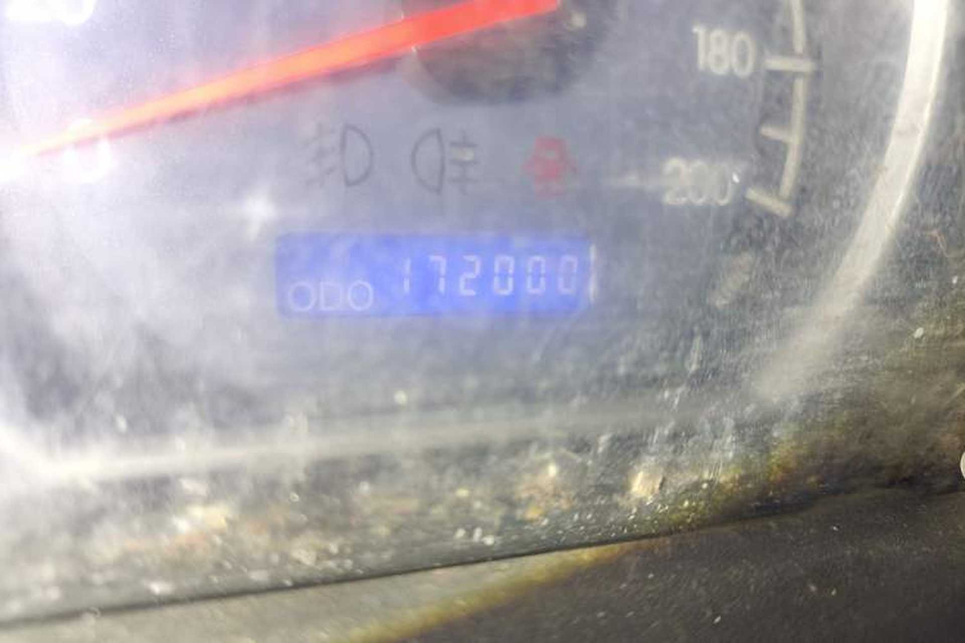 Used JAC Group Sunray 2013 1.9T 4-Series Star Express Odometer Close Up