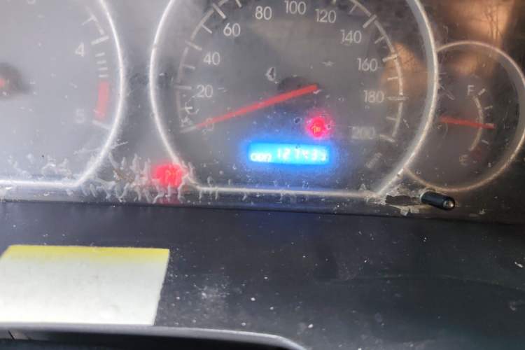 Used JAC Group Sunray 2013 1.9T 4-Series Star Express Odometer Close Up