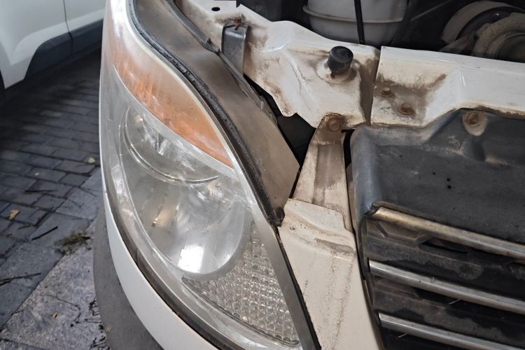 Used JAC Group Sunray 2013 2.8T 4-Series Star Express China IV Standard Right Front Headlight