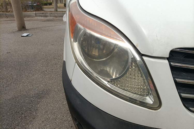 Used JAC Group Sunray 2013 1.9T 4-Series Star Express Right Front Headlight