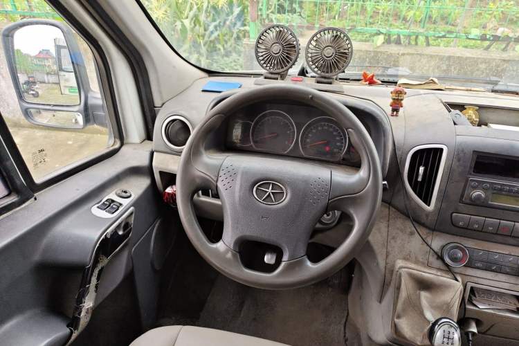 Used JAC Group Sunray 2013 2.8T 6 Series Comfort Edition China IV Steering Wheel