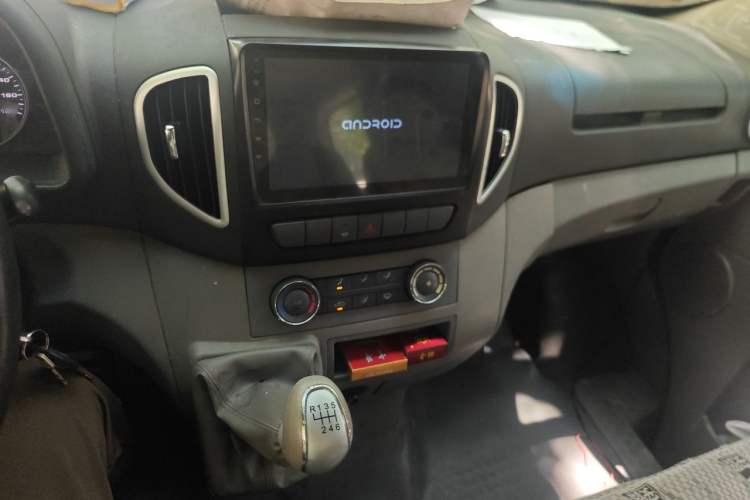 Used JAC Group Sunray 2017 1.9T Short-Wheelbase Mid-Roof Xingkuai Multi-Purpose Passenger Vehicle Audio And AC Panel