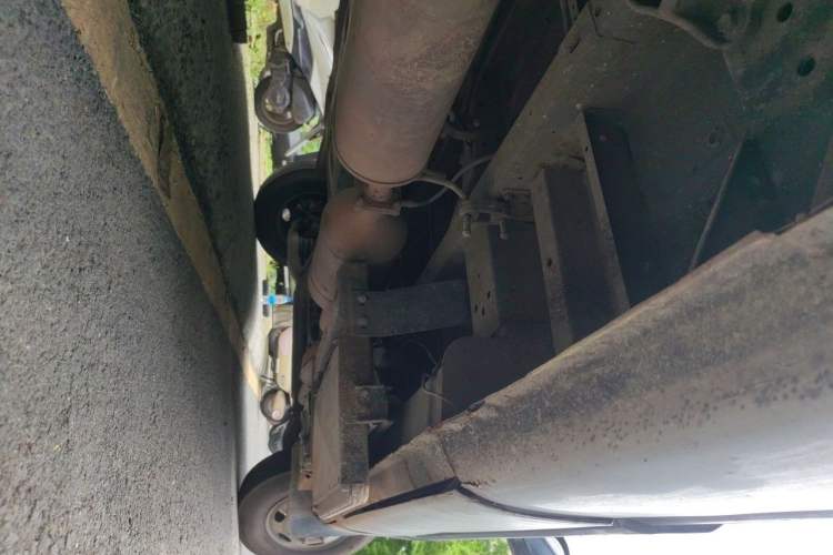 Used JAC Group Sunray 2017 2.8T 6-Series Diesel China V Star Express Chassis Rear Right