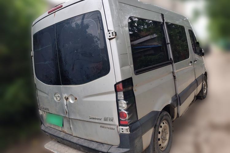 Used JAC Group Sunray 2017 1.9T Short-Wheelbase Mid-Roof Xingkuai Multi-Purpose Passenger Vehicle Rear Right 45 Deg