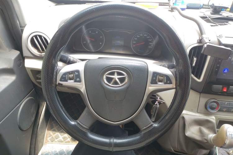 Used JAC Group Sunray 2017 2.8T 6-Series Diesel China V Star Express Steering Wheel
