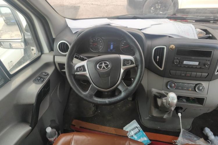 Used JAC Group Sunray 2017 2.0T Short-Wheelbase Mid-Roof Xingkuaiyun Multi-Purpose Commercial Vehicle Steering Wheel