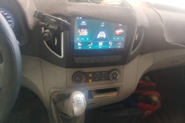 Used JAC Group Sunray 2018 2.7T 5-Series National Emission Standard V Star Express High-Roof Audio And AC Panel