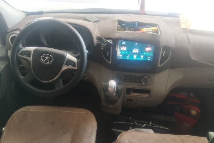 Used JAC Group Sunray 2018 2.7T 5-Series National Emission Standard V Star Express High-Roof Center Console