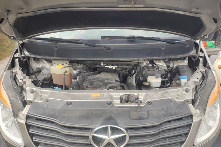 Used JAC Group Sunray 2018 1.9T Fuel-Efficient King D19TCIE11 Engine Bay