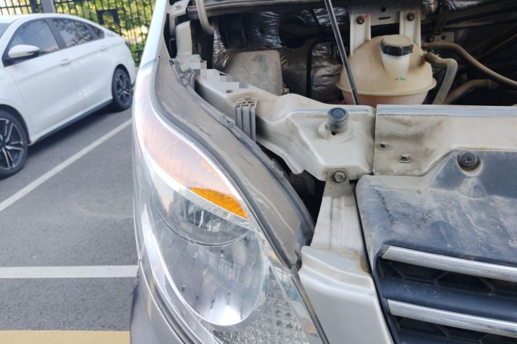 Used JAC Group Sunray 2018 2.7T 5-Series National Emission Standard V Star Express Mid-Top Right Front Headlight