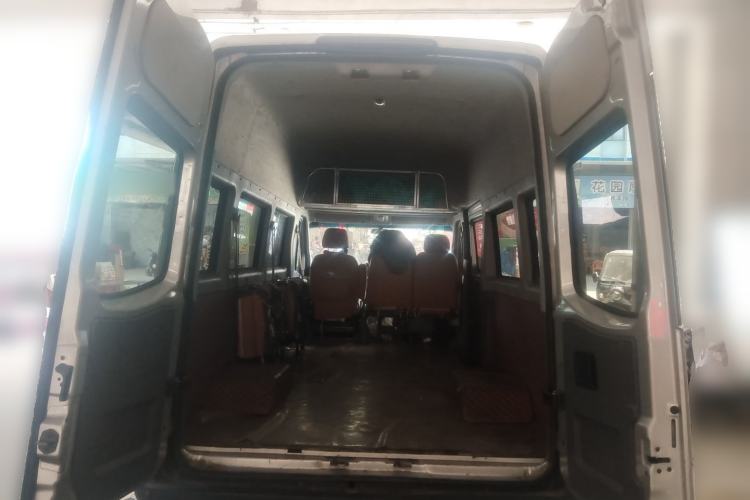 Used JAC Group Sunray 2018 2.7T 5-Series National Emission Standard V Star Express High-Roof Trunk