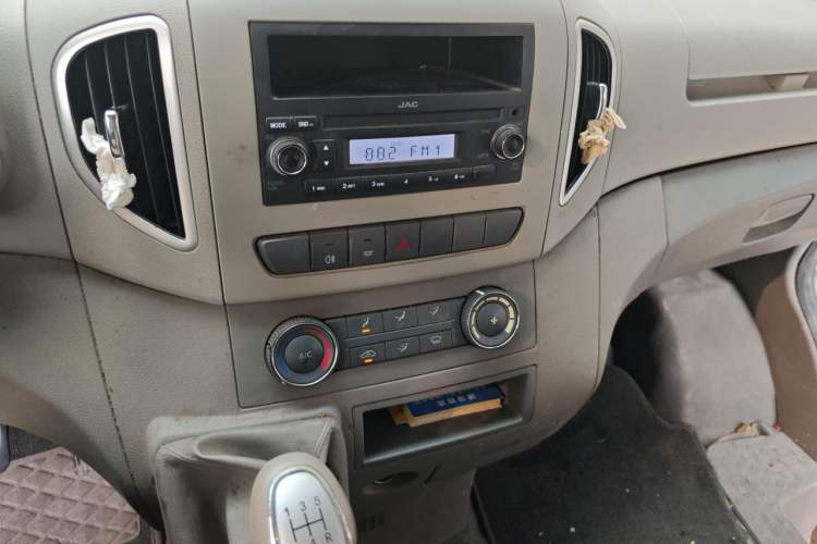 Used JAC Group Sunray 2018 1.9T Fuel-Efficient King D19TCIE11 Audio And AC Panel