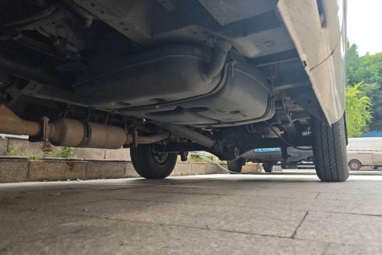 Used JAC Group Sunray 2018 1.9T Fuel-Efficient King D19TCIE11 Chassis Front Left