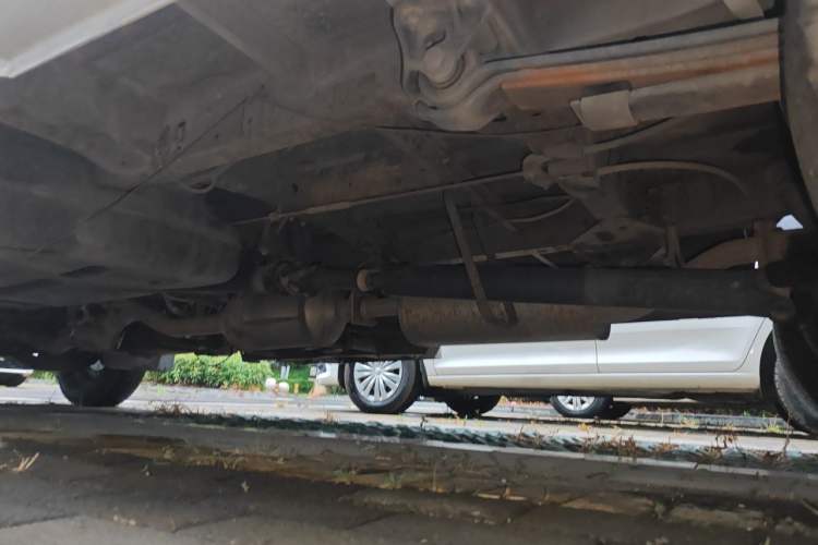 Used JAC Group Sunray 2018 2.7T 5-Series National Emission Standard V Star Express High-Roof Chassis Rear Left