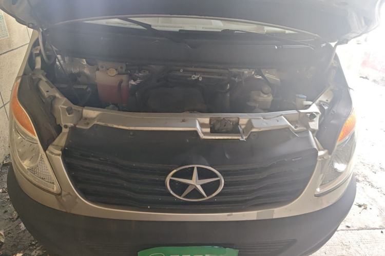 Used JAC Group Sunray 2018 1.9T Fuel-Efficient King D19TCIE11 Engine Bay