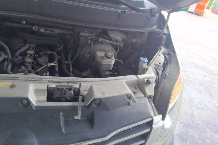 Used JAC Group Sunray 2018 2.7T 5-Series National Emission Standard V Star Express High-Roof Engine Bay Left