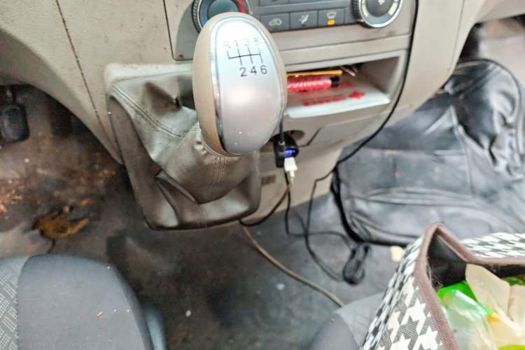 Used JAC Group Sunray 2018 2.7T 5-Series National Emission Standard V Star Express High-Roof Gear Lever