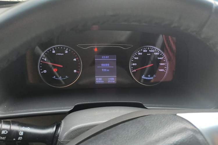 Used JAC Group Sunray 2018 2.7T 5-Series National Emission Standard V Star Express High-Roof Instrument Cluster