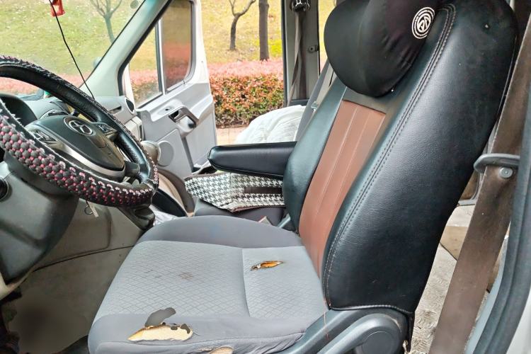 Used JAC Group Sunray 2018 2.7T 5-Series National Emission Standard V Star Express High-Roof Left Front Seat
