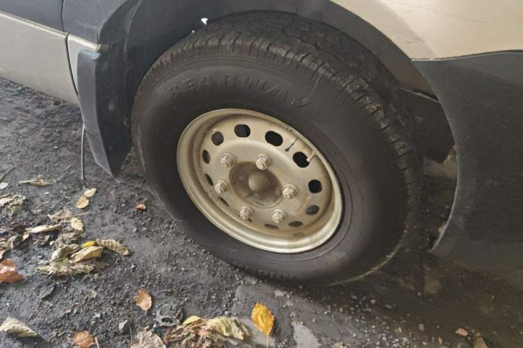 Used JAC Group Sunray 2018 1.9T Fuel-Efficient King D19TCIE11 Right Front Wheel Hub