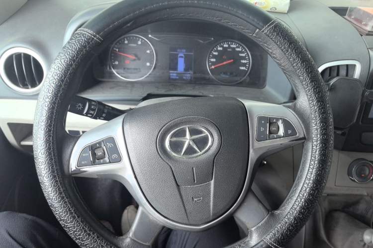 Used JAC Group Sunray 2018 2.7T 5-Series National Emission Standard V Star Express High-Roof Steering Wheel