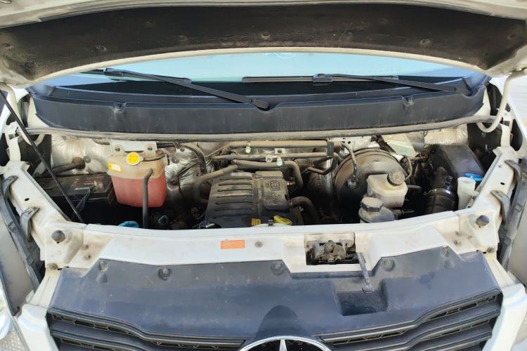 Used JAC Group Sunray 2018 1.9T Fuel-Efficient King Van Transporter 3-Seater D19TCIE11 Engine Bay