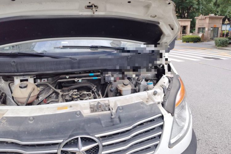 Used JAC Group Sunray 2018 2.7T 5-Series National Emission Standard V Star Express High-Roof Engine Bay Left