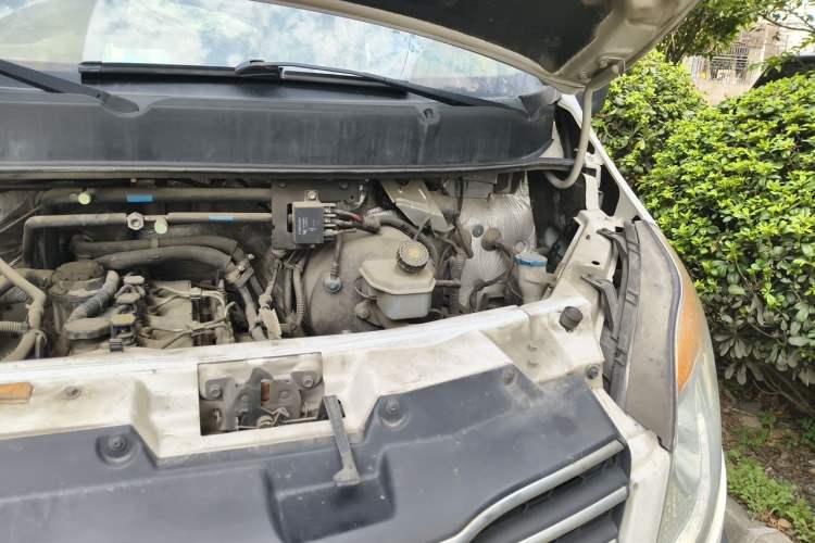 Used JAC Group Sunray 2018 2.7T 5-Series National Emission Standard V Star Express Mid-Top Engine Bay Left