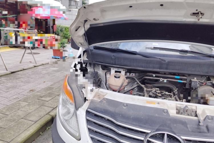 Used JAC Group Sunray 2018 2.7T 5-Series National Emission Standard V Star Express High-Roof Engine Bay Right