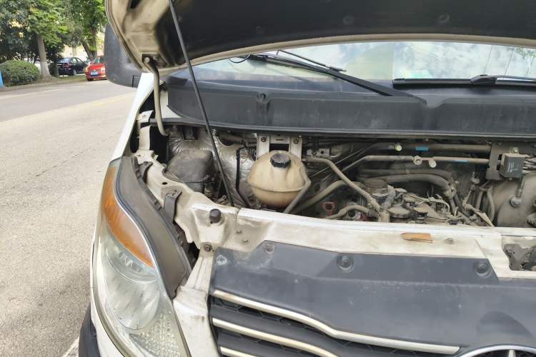 Used JAC Group Sunray 2018 2.7T 5-Series National Emission Standard V Star Express Mid-Top Engine Bay Right