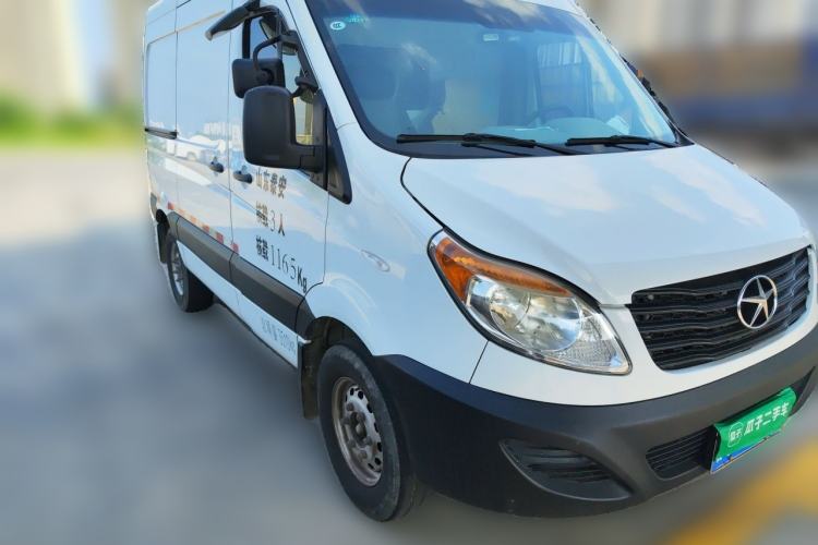 Used JAC Group Sunray 2018 1.9T Fuel-Efficient King Van Transporter 3-Seater D19TCIE11 Front Right 45 Deg