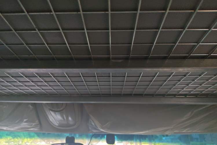 Used JAC Group Sunray 2018 2.7T 5-Series National Emission Standard V Star Express High-Roof Headliner