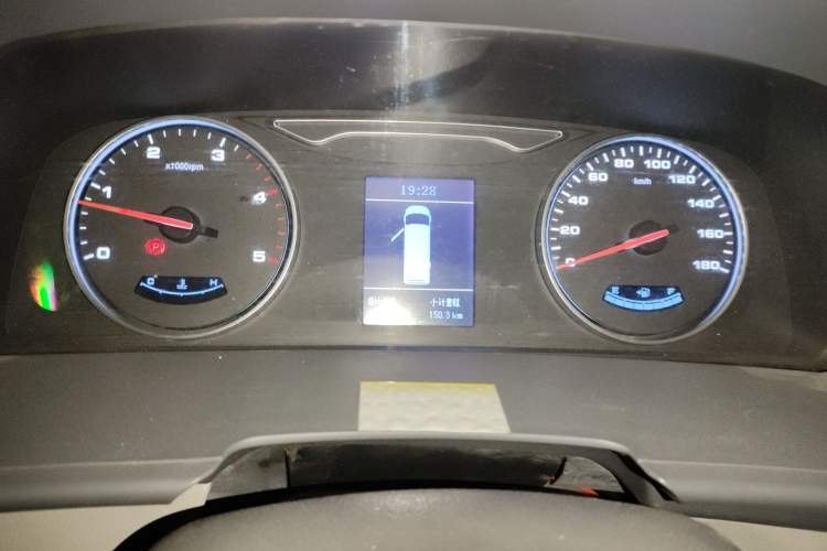 Used JAC Group Sunray 2018 2.7T 5-Series National Emission Standard V Star Express Mid-Top Instrument Cluster