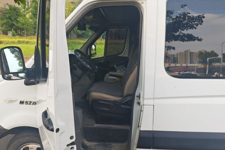 Used JAC Group Sunray 2018 2.7T 5-Series National Emission Standard V Star Express High-Roof Left Front Seat