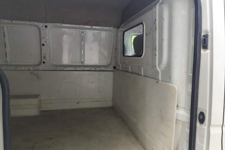 Used JAC Group Sunray 2018 1.9T Fuel-Efficient King D19TCIE11 Left Rear Seat