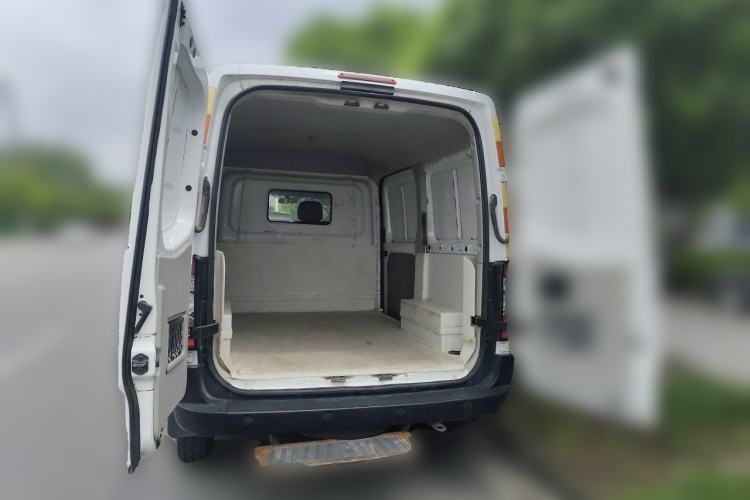 Used JAC Group Sunray 2018 1.9T Fuel-Efficient King D19TCIE11 Trunk