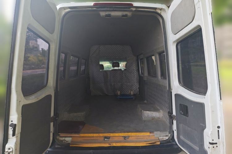 Used JAC Group Sunray 2018 2.7T 5-Series National Emission Standard V Star Express High-Roof Trunk